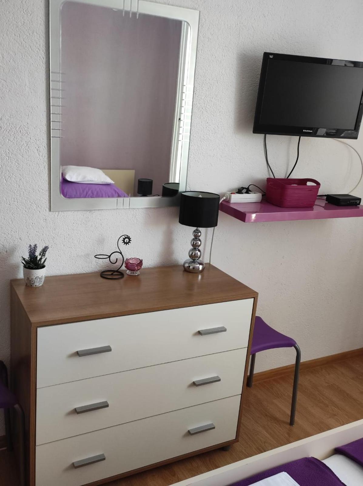 Apartmani Valentino Макарська Екстер'єр фото