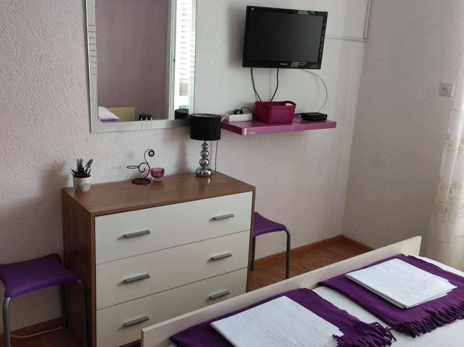 Apartmani Valentino Макарська Екстер'єр фото
